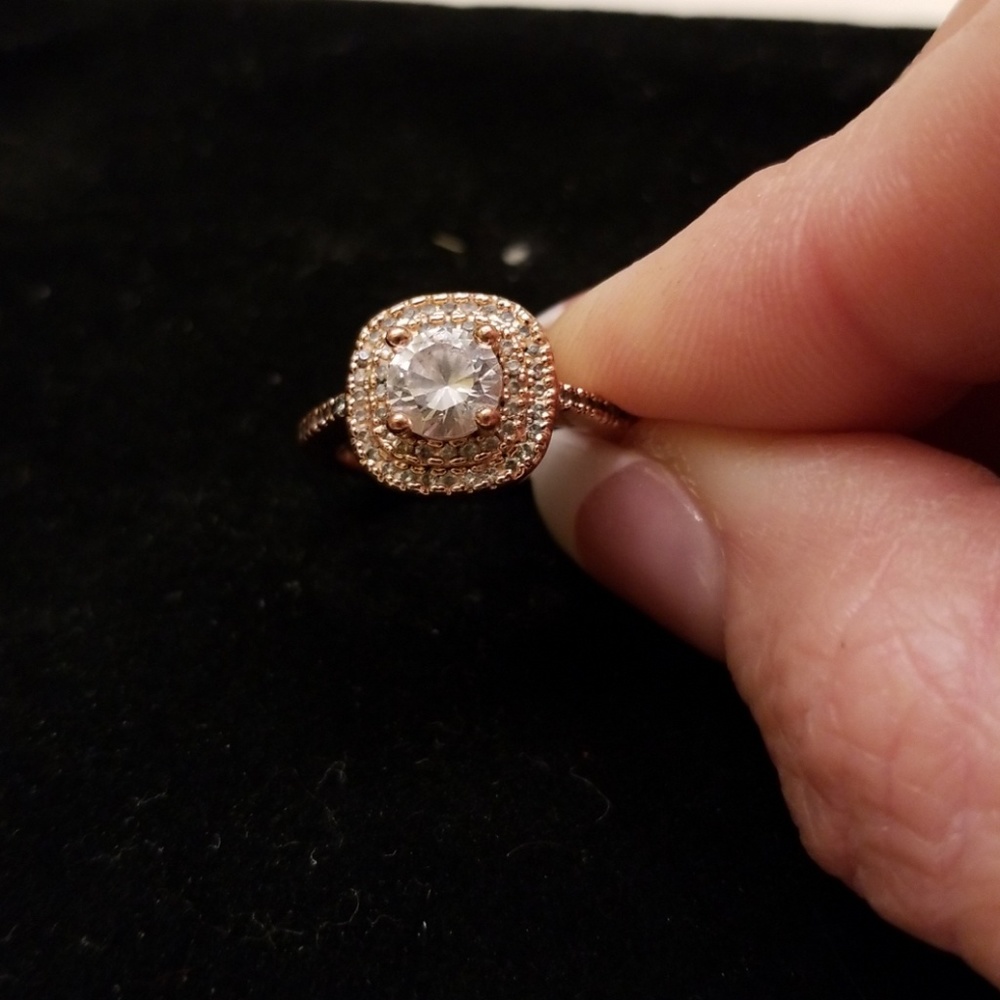 Ring - Picture 2 of 3